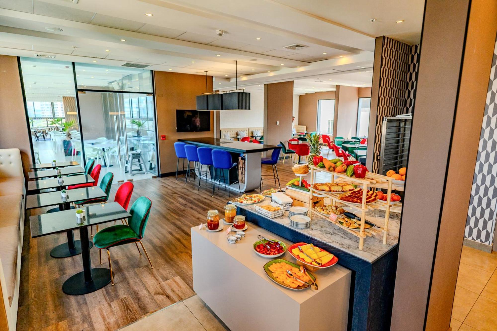 Hampton By Hilton Santiago Las Condes Exterior foto